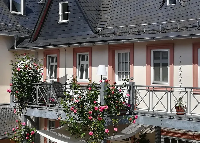 Kuenstler Ferienwohnung Am Weilburger Schloss, Marktplatz 9